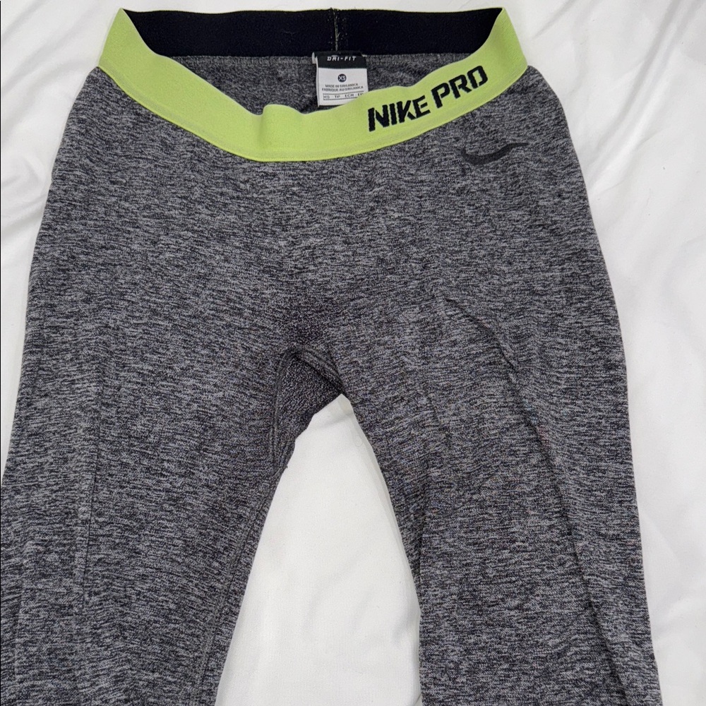 Nike Pro leggings